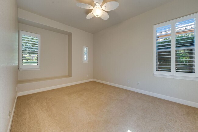 Building Photo - Luxury 4-Bedroom Home in El Dorado Hills Exclusive Serrano Community!