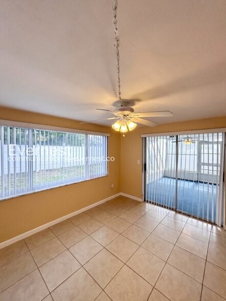 Building Photo - 4133 Grayton Dr