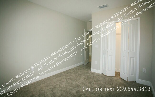 Building Photo - 7471 Pebble Beach Rd