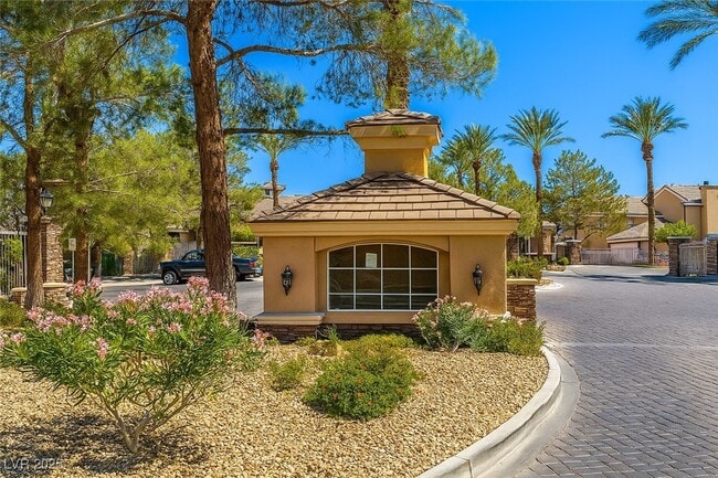 Building Photo - 3601 Pinnate Dr