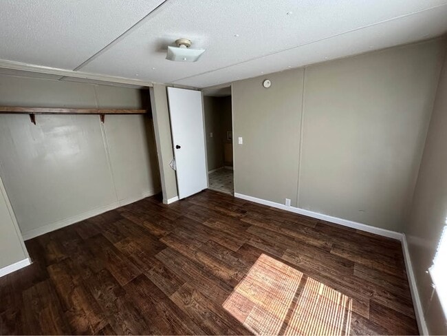 Building Photo - 309 Reid Ct