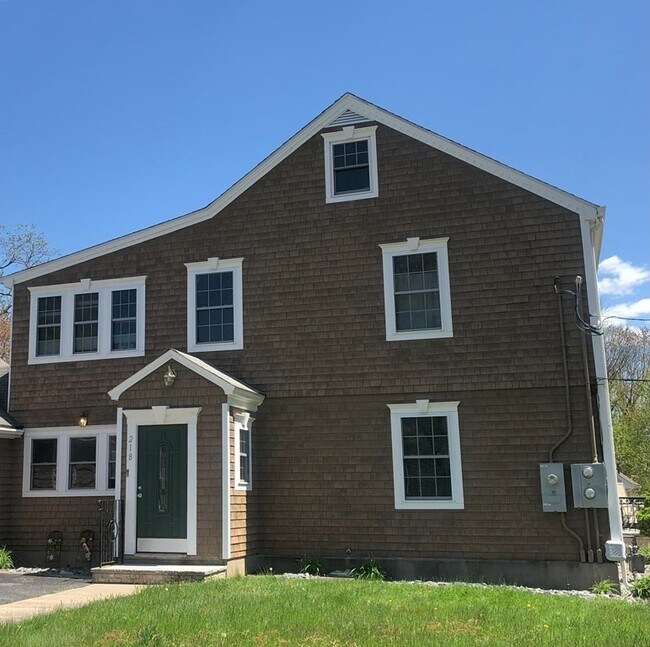 Building Photo - 218 Thurber Ave