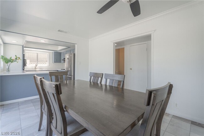 Building Photo - 2298 Golden Arrow Dr