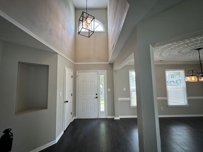 Building Photo - Call Amanda Tate at (757)289-6810 for more information