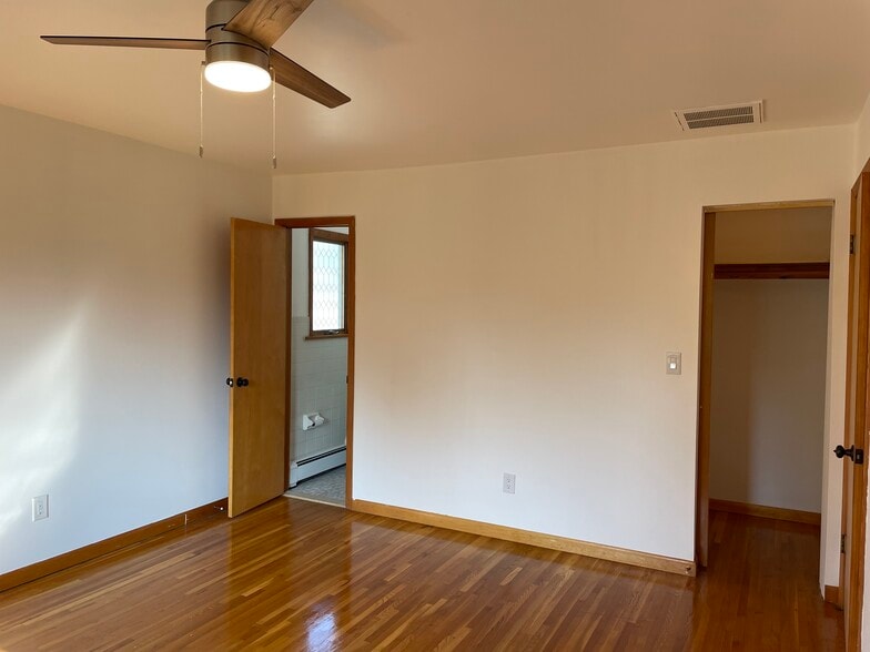 Bedroom 1/ Master - 126 Prospect Pl