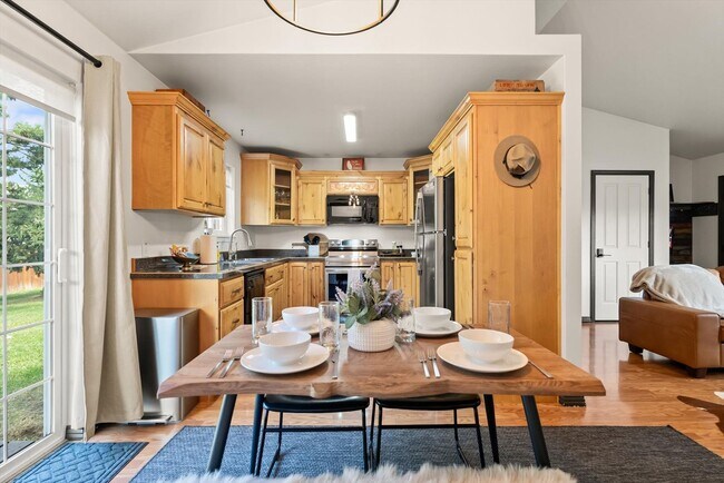 Building Photo - Glacier Chalet – Cozy Columbia Falls Retreat Near Glacier National Park