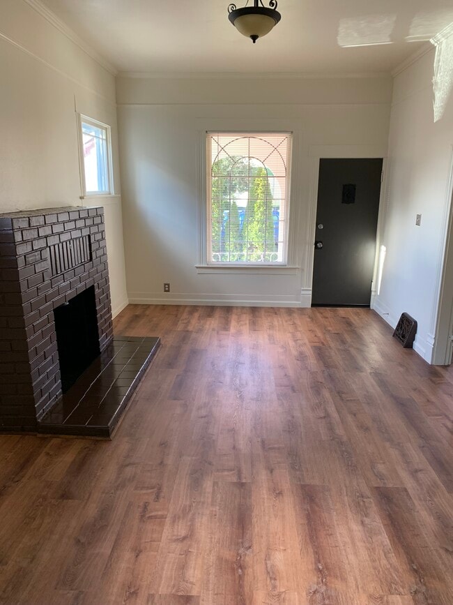 Building Photo - 626 Highland Ave