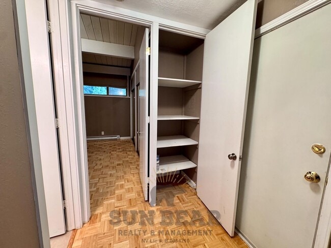 Building Photo - 1 Bedroom in Toepa