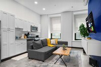 Building Photo - 209 9th St