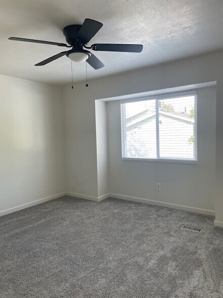 Building Photo - 4521 S Bella Verde Ct
