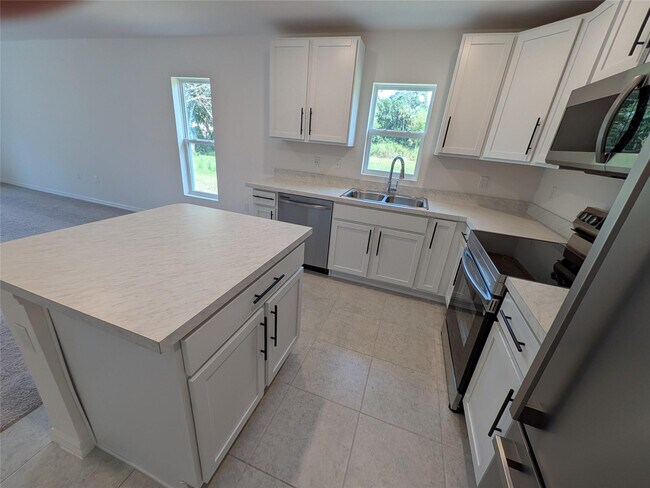 Building Photo - 9065 107th Ct