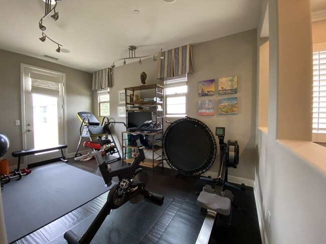 Building Photo - 3BD Home with Amazing Panoramic Ocean Views!