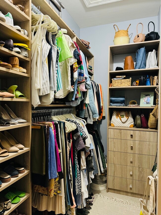 Building Photo - 21670 Red Latan Way