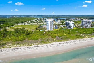 Building Photo - 2700 N Hwy A1A