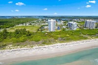 Building Photo - 2700 N Hwy A1A