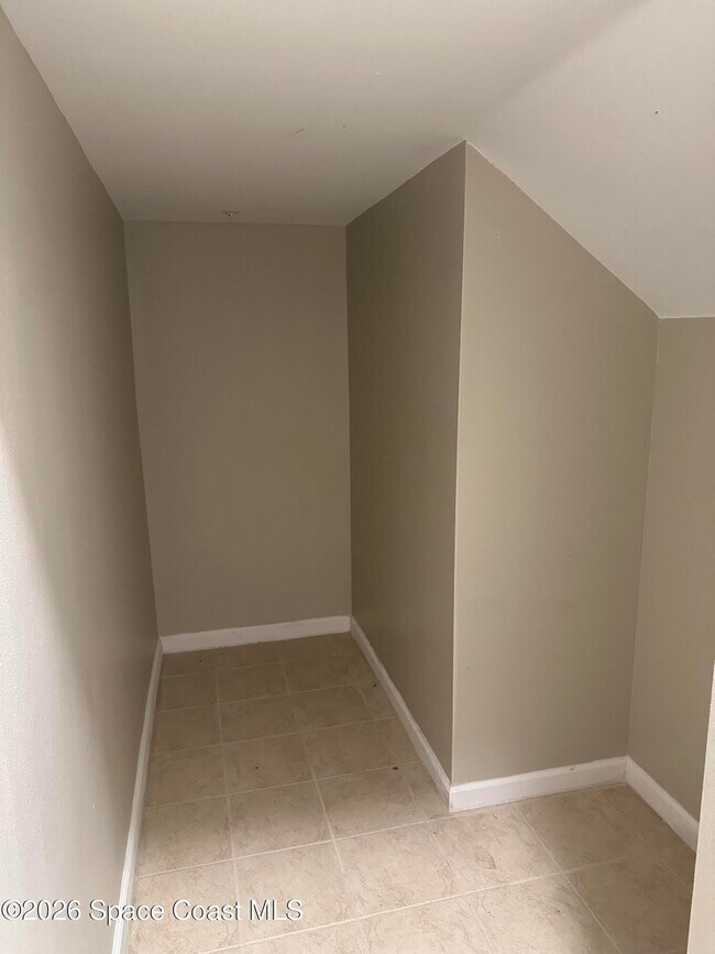 Building Photo - 4066 Meander Pl