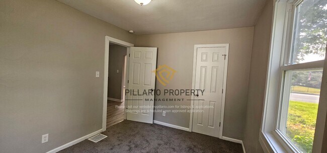 Building Photo - 2804-2806 Raible Ave.