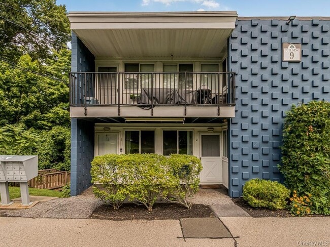 Building Photo - 9 Wyndover Woods Ln