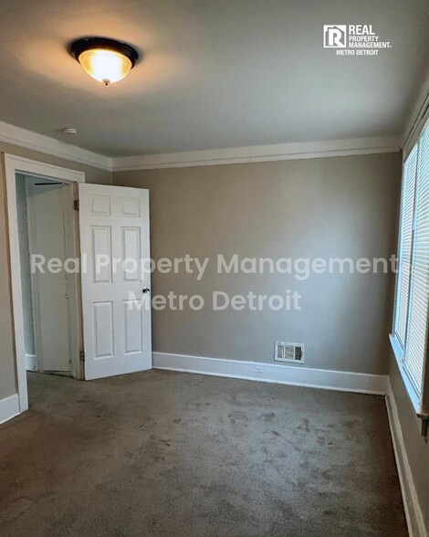 Building Photo - 18928 Stoepel St