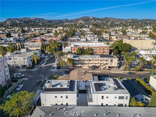 Building Photo - 1340 N Kingsley Dr