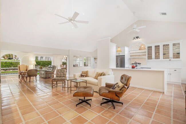 Building Photo - 2725 Meadowlark Ln