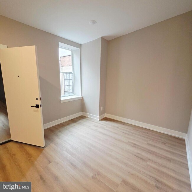 Building Photo - 714 Chestnut St