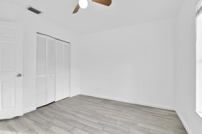 Building Photo - 13974 Folkestone Cir