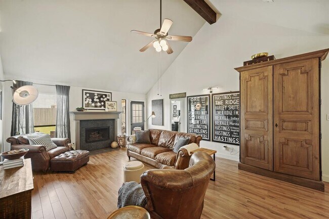 Building Photo - 5122 Eule Dr