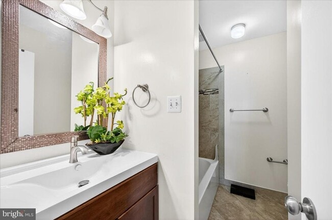 Building Photo - 9518 Miranda Ct