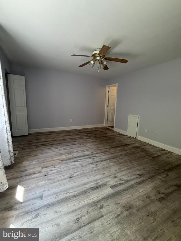 Building Photo - 1080 Pendleton Ct