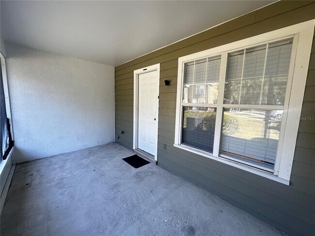 Building Photo - 2348 SW 42nd Dr