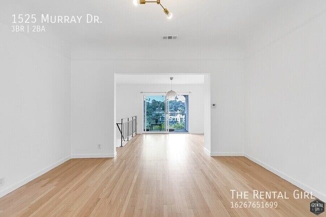 Building Photo - 1525 Murray Dr