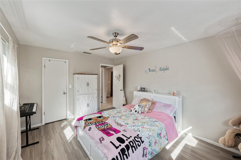 Building Photo - 7520 Hawthorn Dr