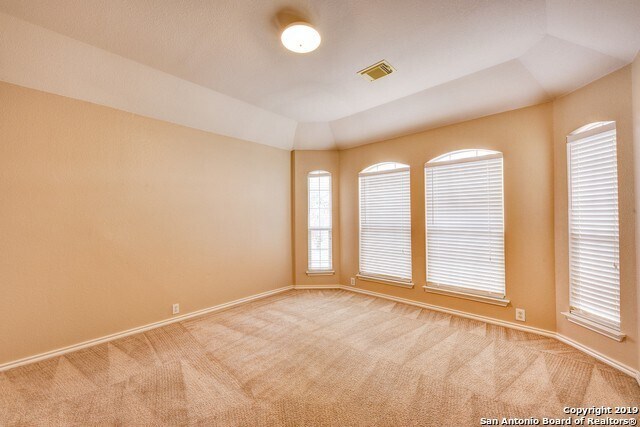 Building Photo - 5 Bedroom/3 Bath Village at Encino Park Su...