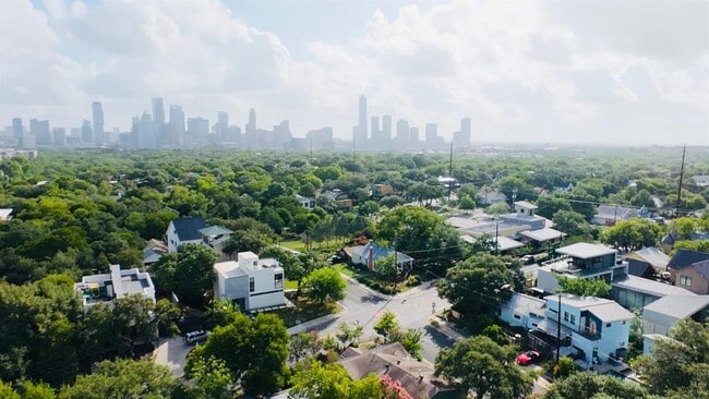 Building Photo - 1101 W Mary St