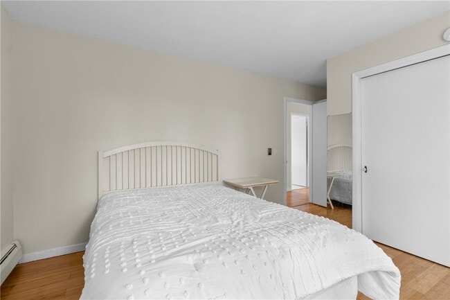 Building Photo - 137 Honness Ln