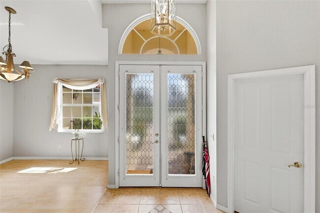 Building Photo - 2499 Silver Palm Rd