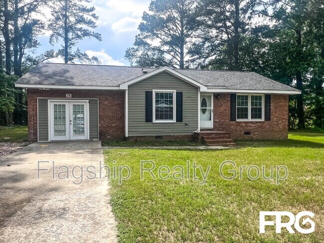 Building Photo - 466 Circle Dr