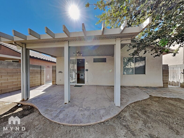 Building Photo - 5970 Autumn Harvest Ave