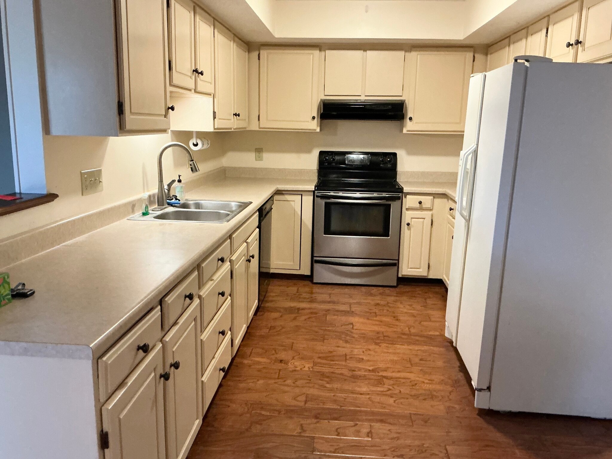 Building Photo - 2209 Grange Cir