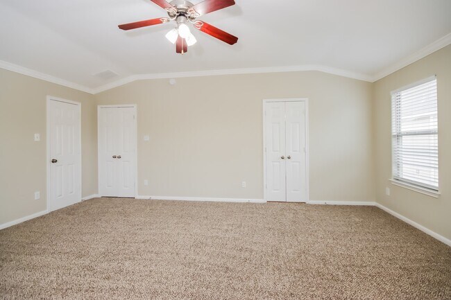 Building Photo - 9410 Mustang Park Ct
