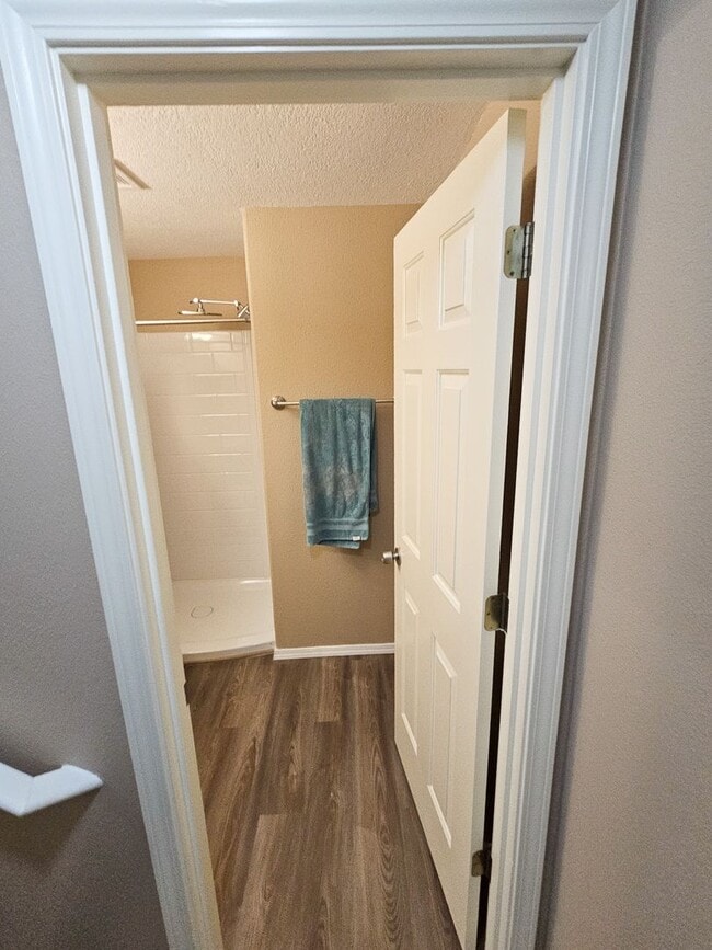 Building Photo - 703 Sitka Deer Ct NW