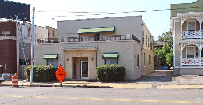 Building Photo - Madison Apartments