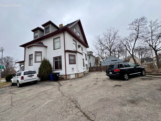 Building Photo - 2109 Washington Ave