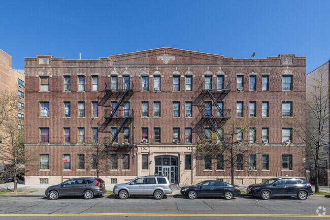 Front view. - 701 Avenue C