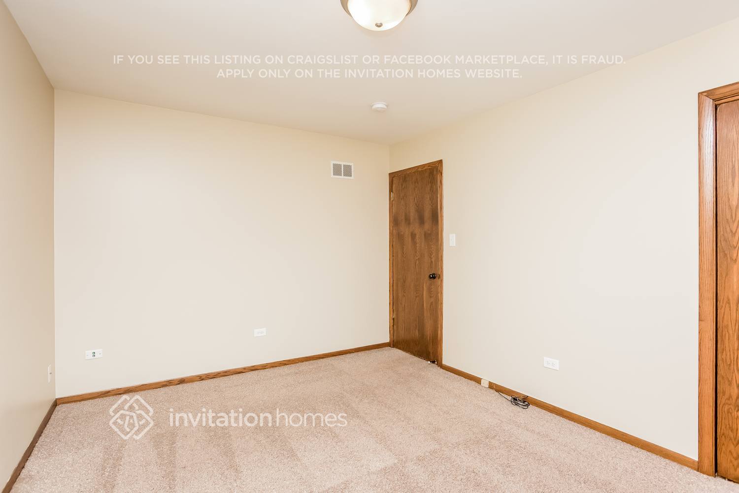 Building Photo - 8308 S 77th Ct