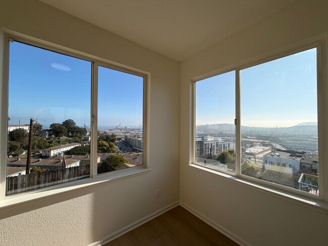 Building Photo - 1151 Wisconsin St