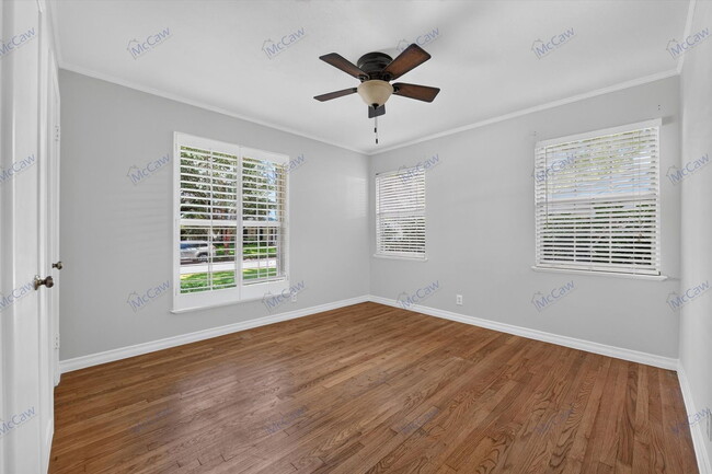 Building Photo - 3550 Ainsworth Dr