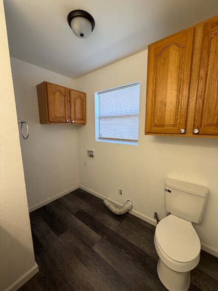 Building Photo - 406 Anderson Dr