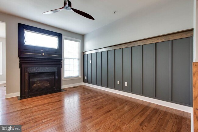 Building Photo - 7741 Crystal Brook Way